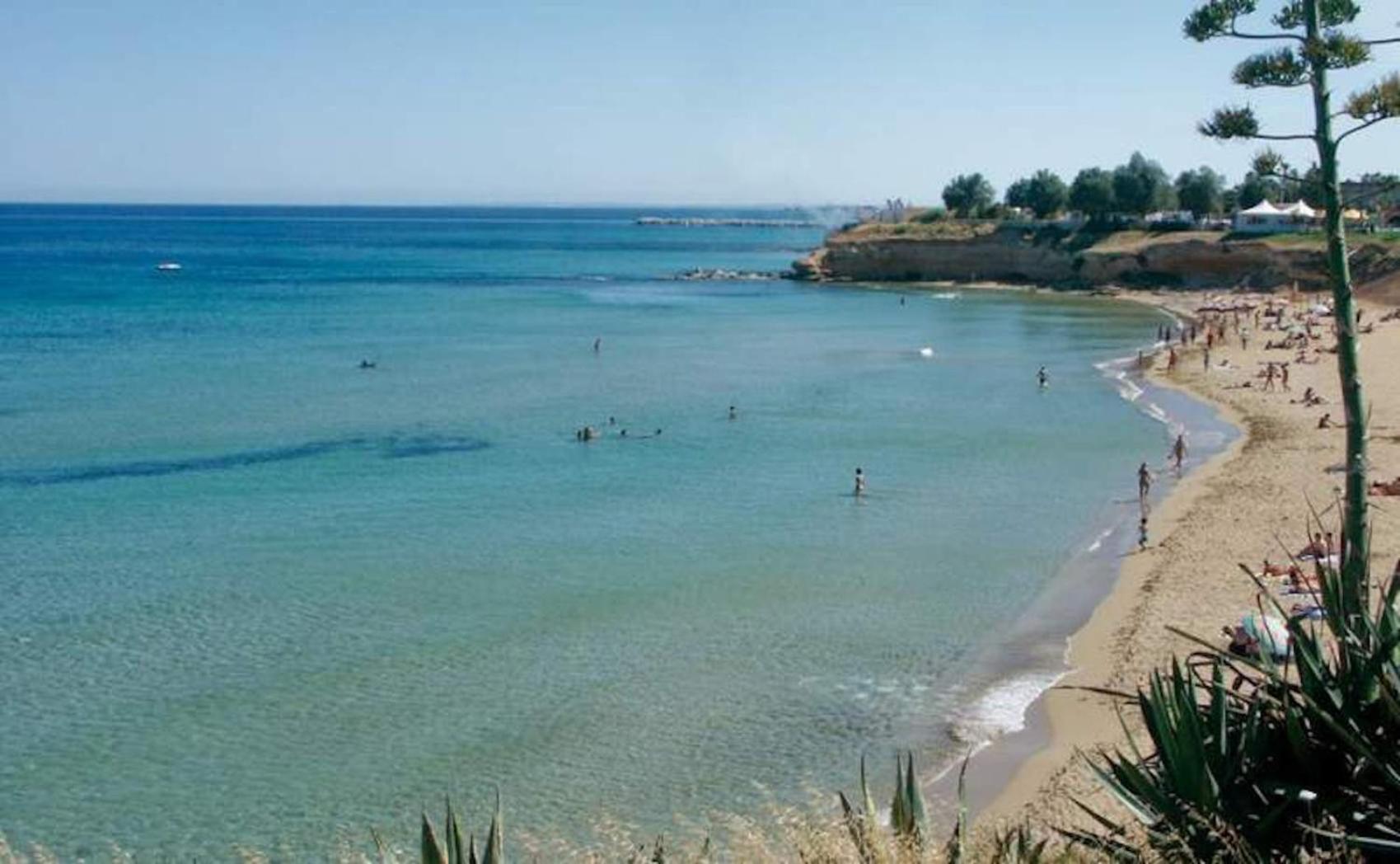 Casa Vacanze Robinson Villa Avola Bagian luar foto