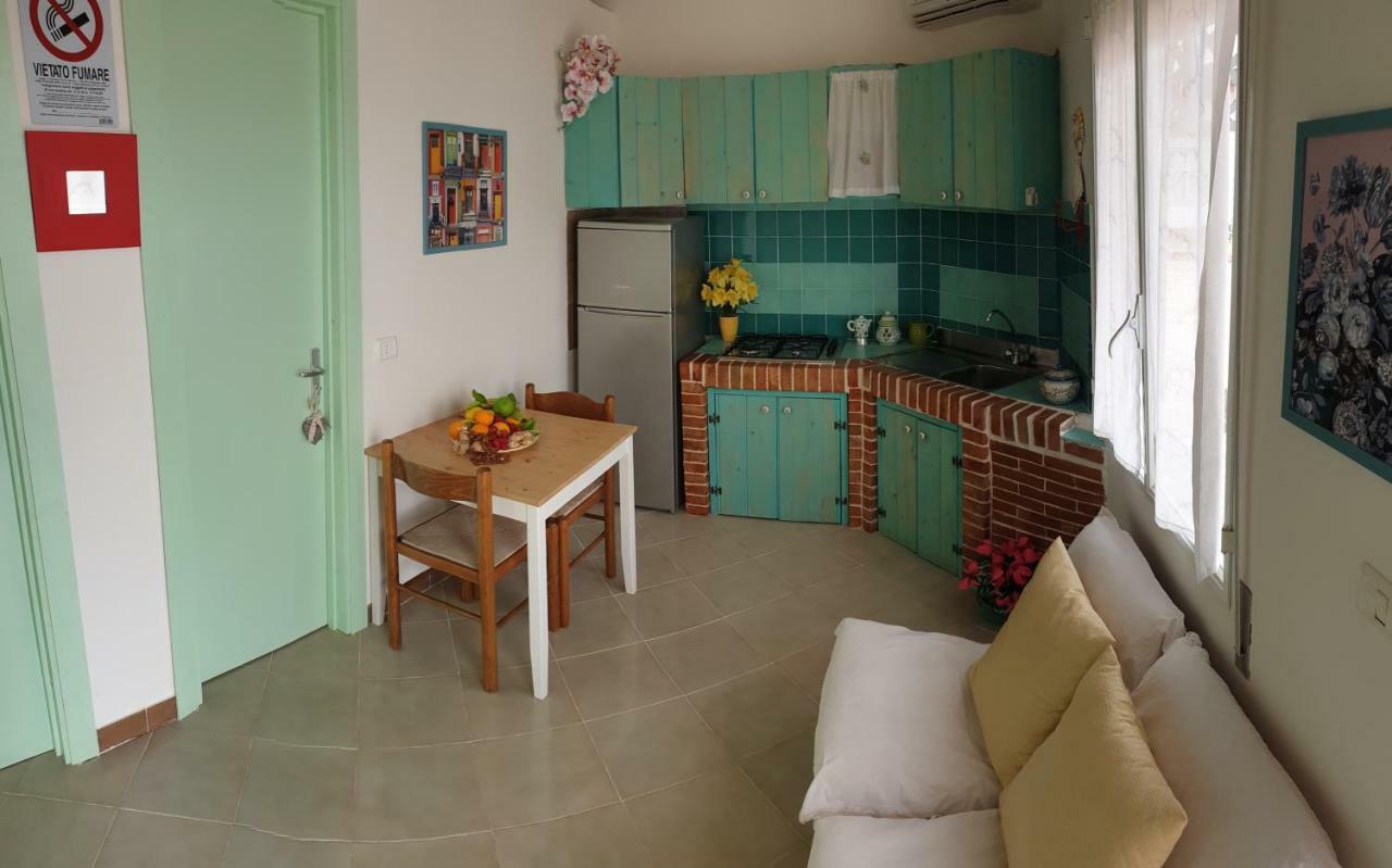 Casa Vacanze Robinson Villa Avola Bagian luar foto