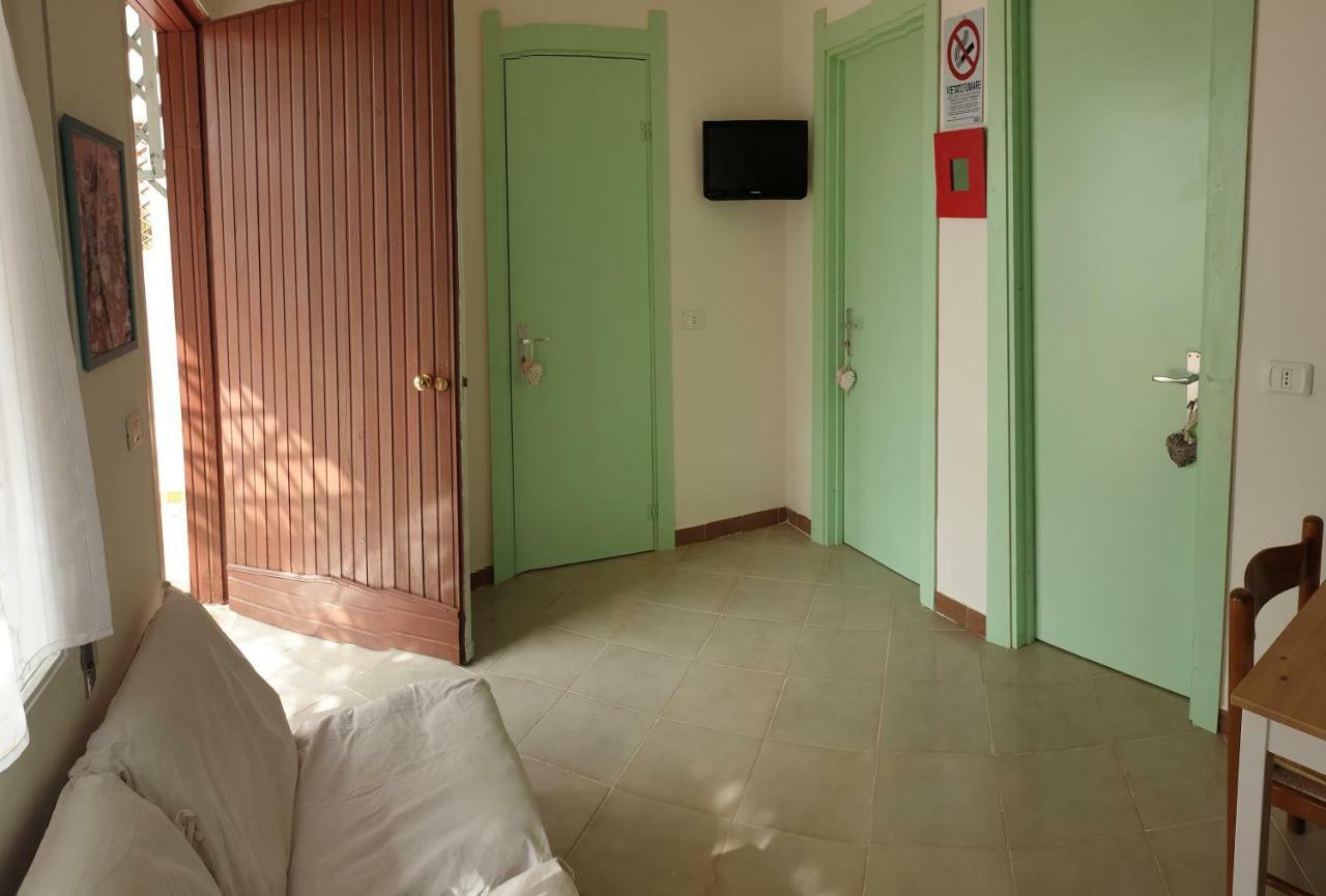 Casa Vacanze Robinson Villa Avola Bagian luar foto
